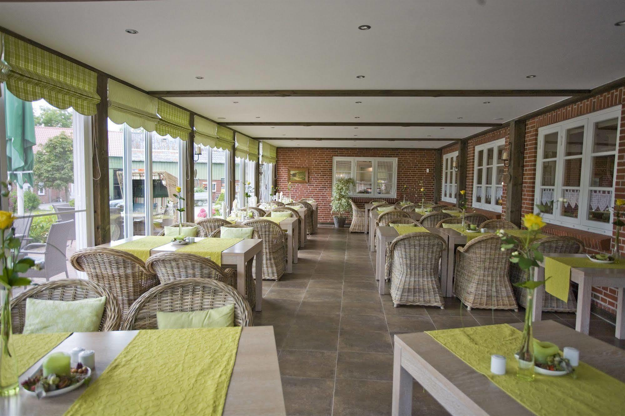 Paulsen'S Landhotel Und Restaurant Bohmstedt Exterior foto